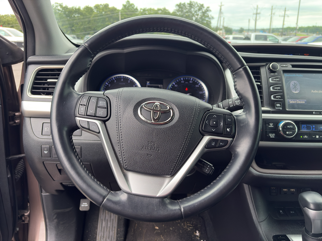 2019 Toyota Highlander Limited photo 6