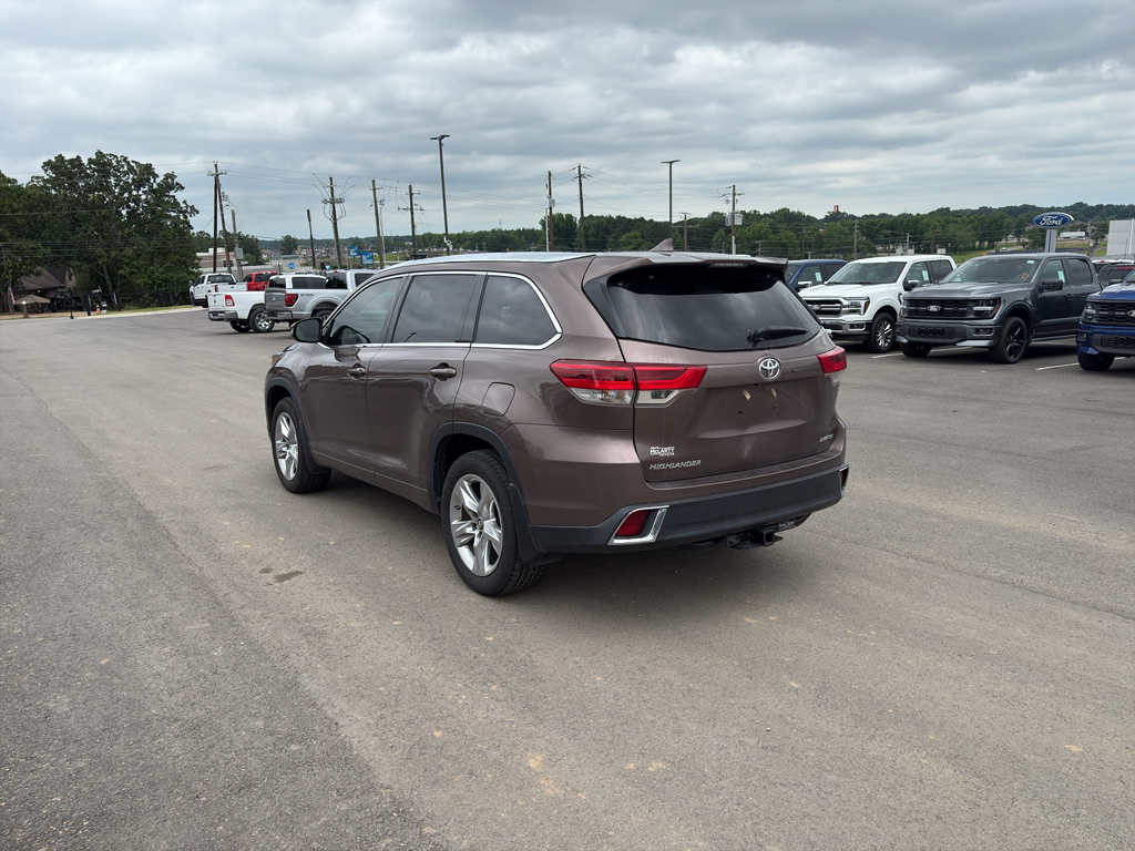 2019 Toyota Highlander Limited photo 2