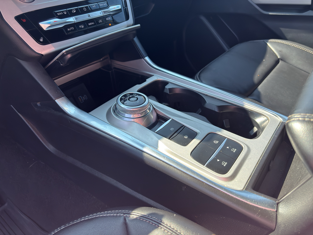 2022 Ford Explorer representative vehicle photo