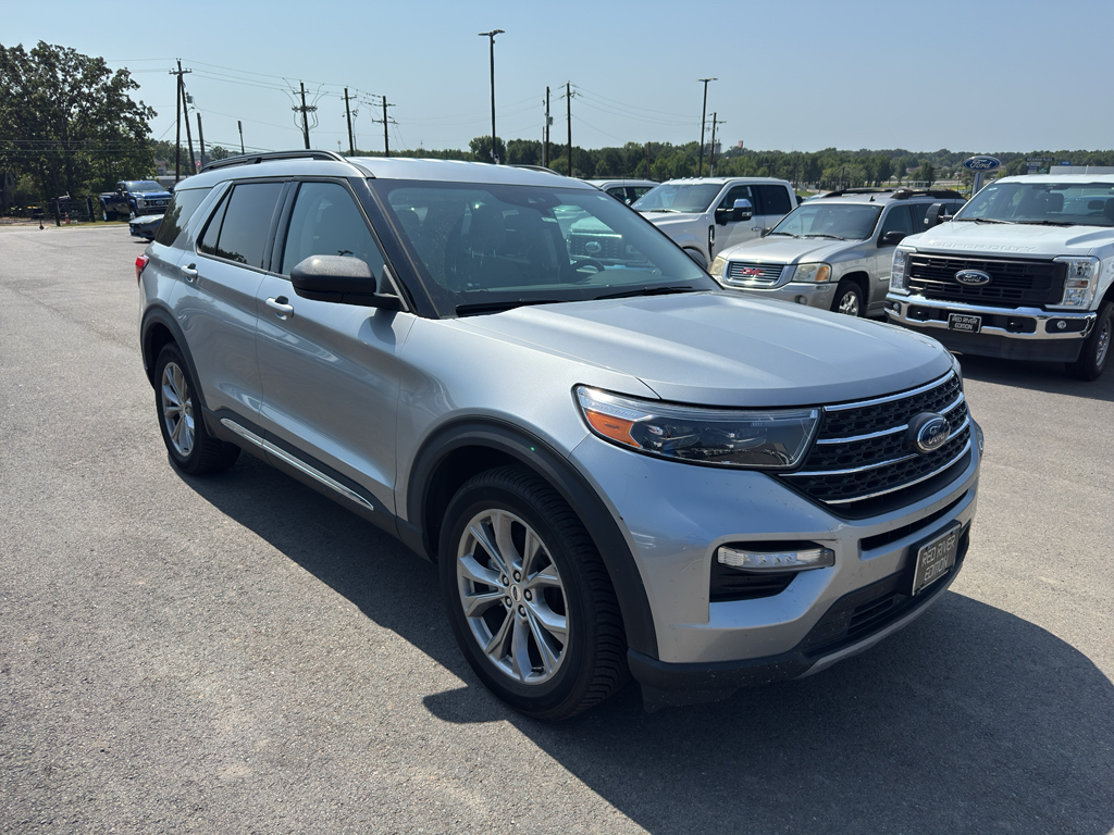 2022 Ford Explorer XLT photo 3