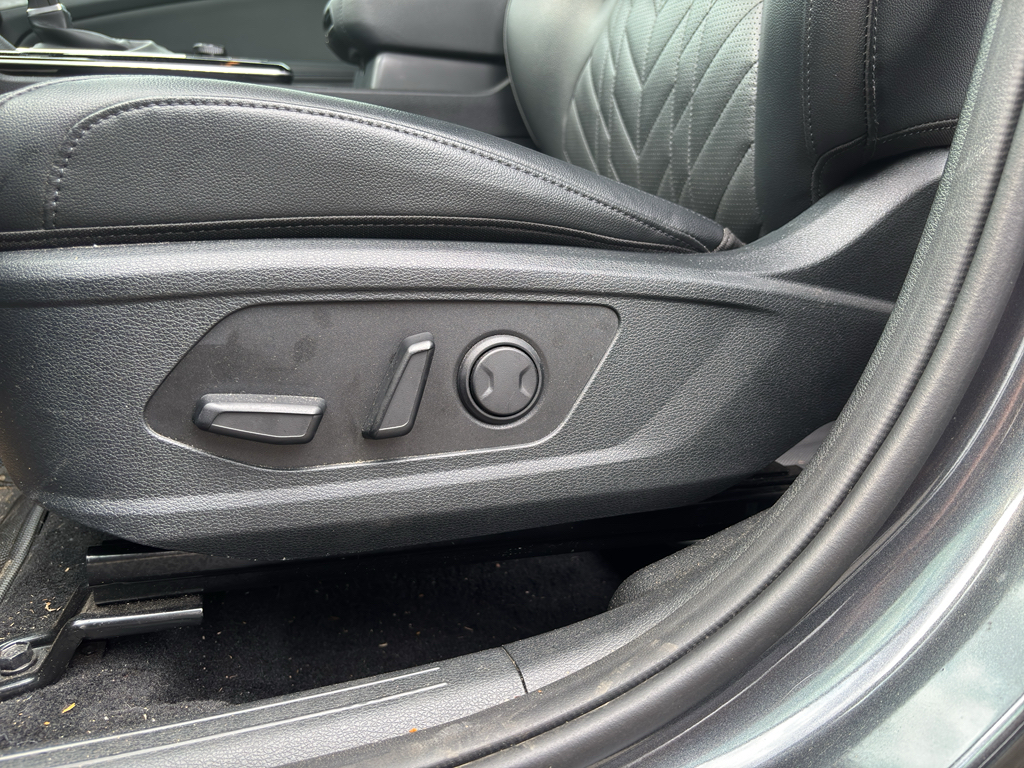2024 Kia Sportage representative vehicle photo