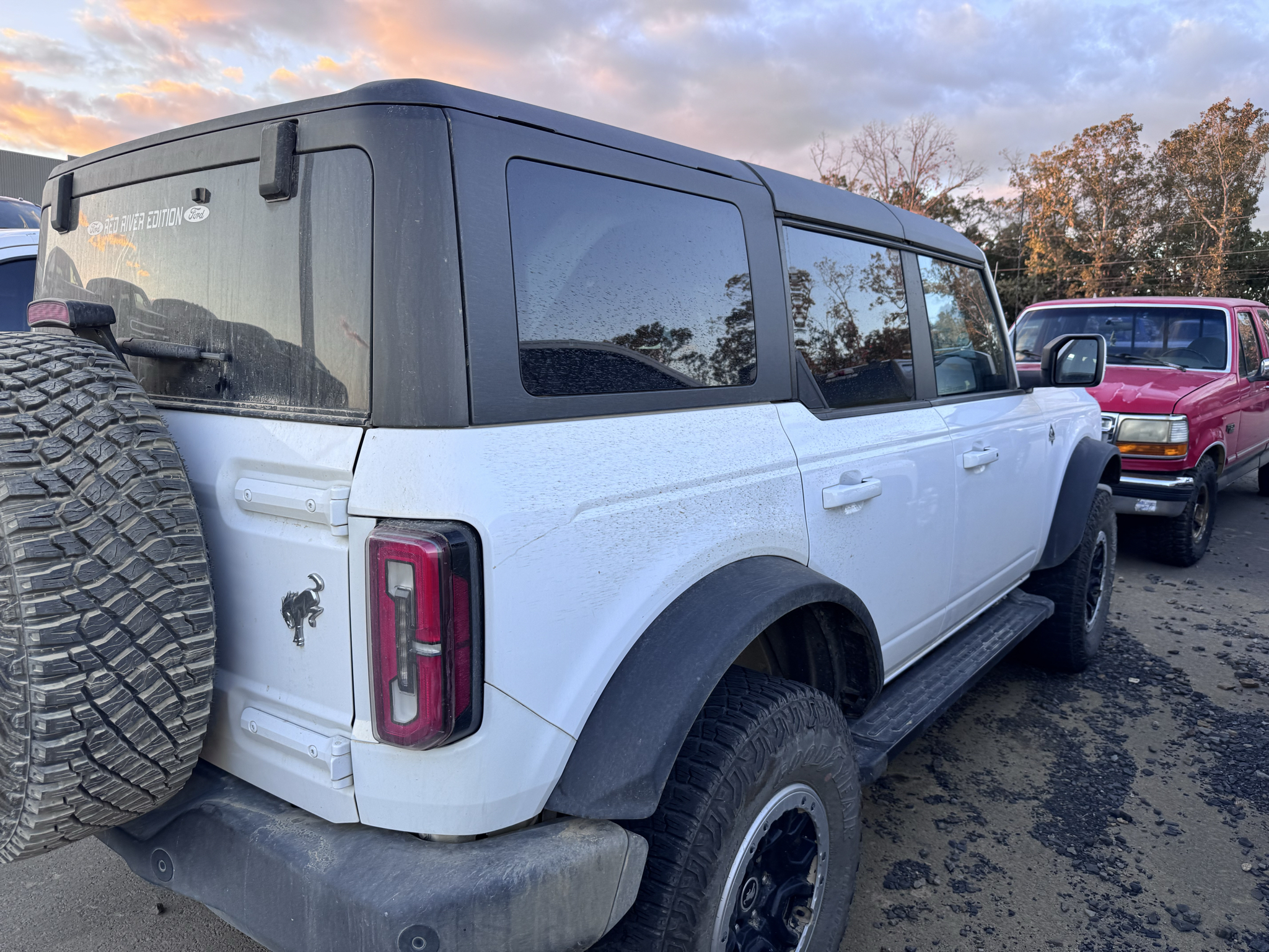 2024 Ford Bronco Outer Banks photo 5
