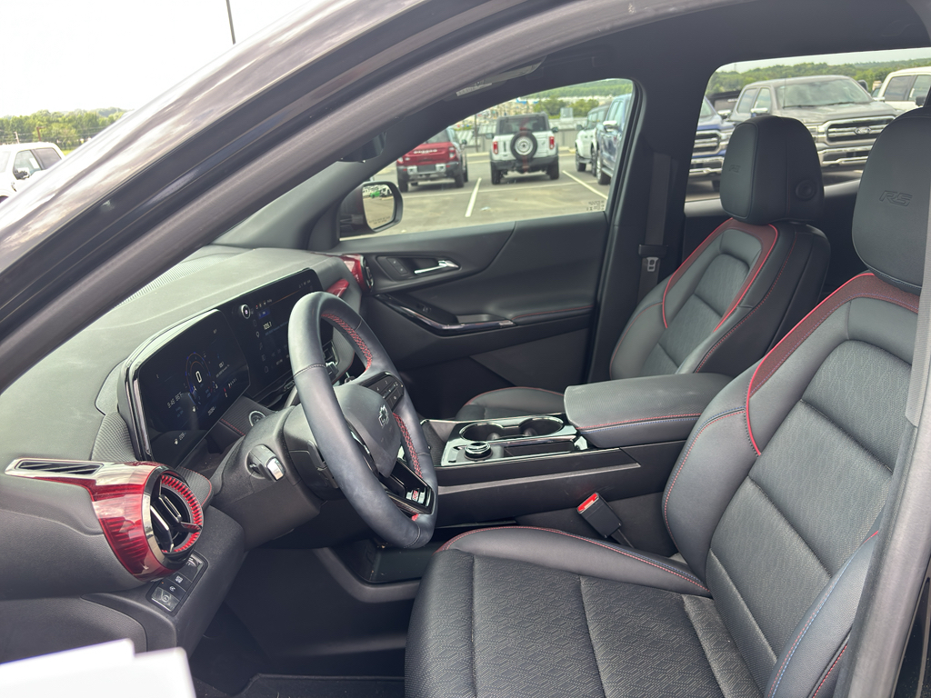 2025 Chevrolet Equinox representative vehicle photo