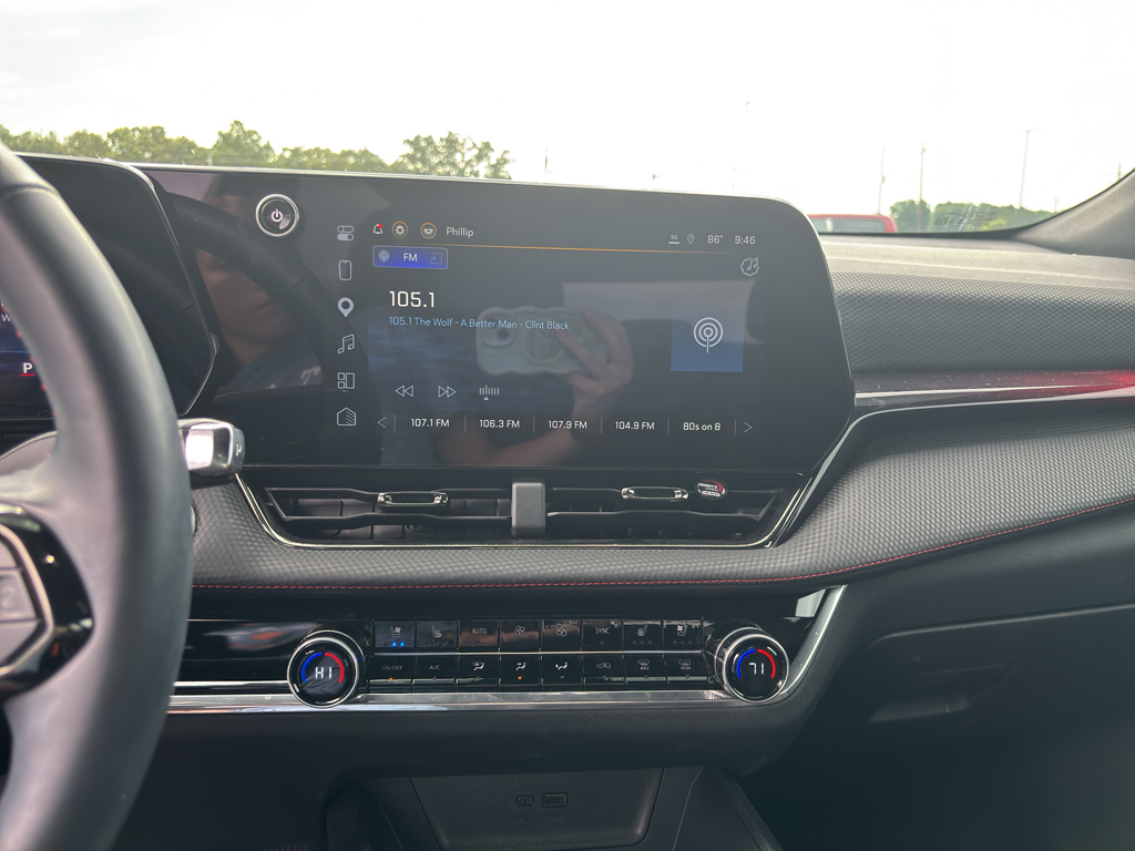 2025 Chevrolet Equinox representative vehicle photo
