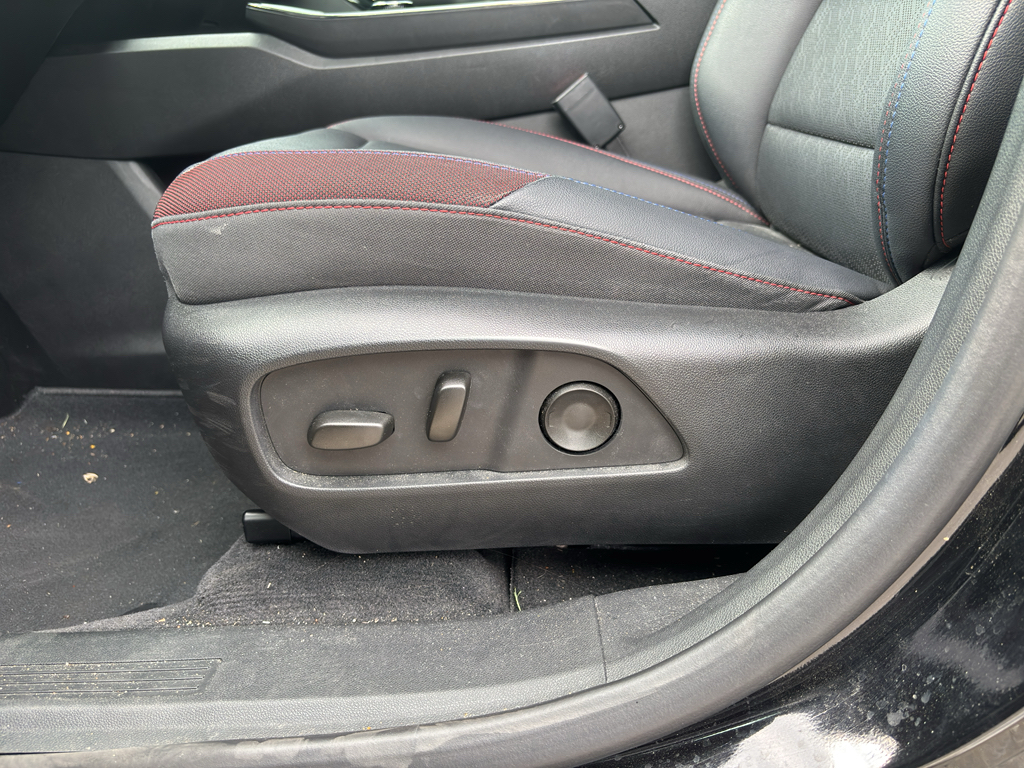 2025 Chevrolet Equinox representative vehicle photo