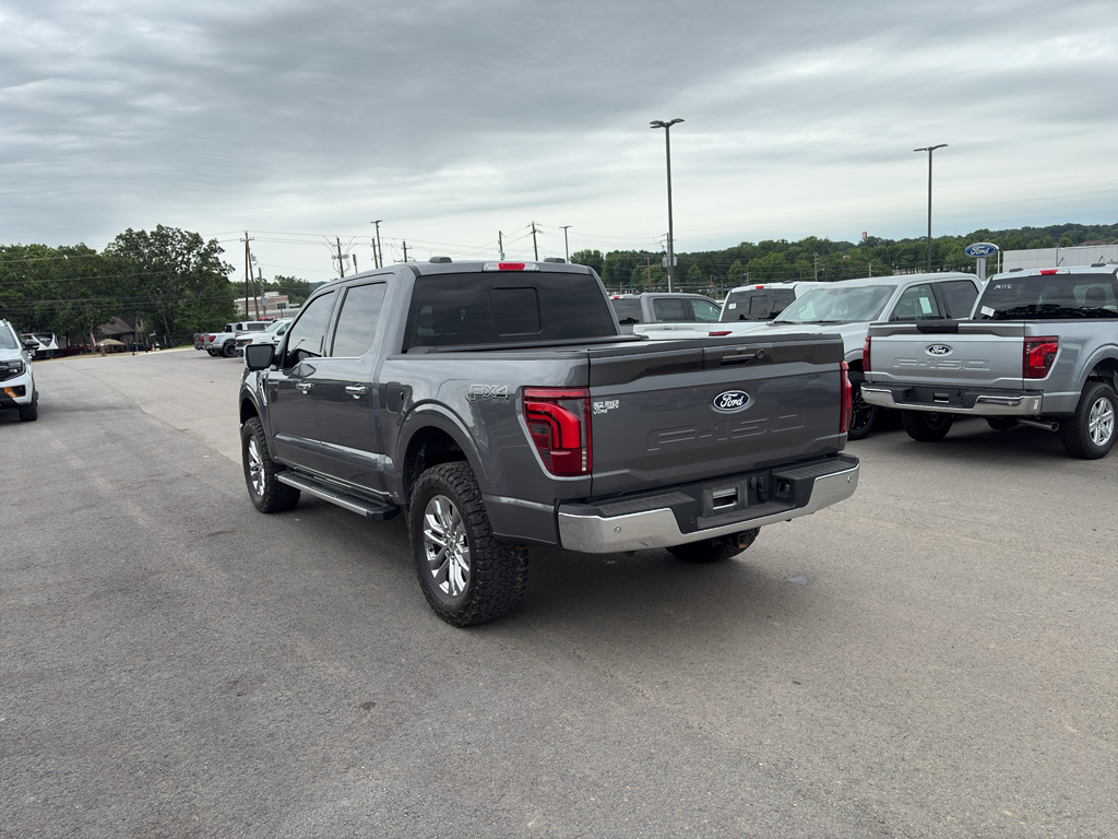 2024 Ford F-150 LARIAT photo 2