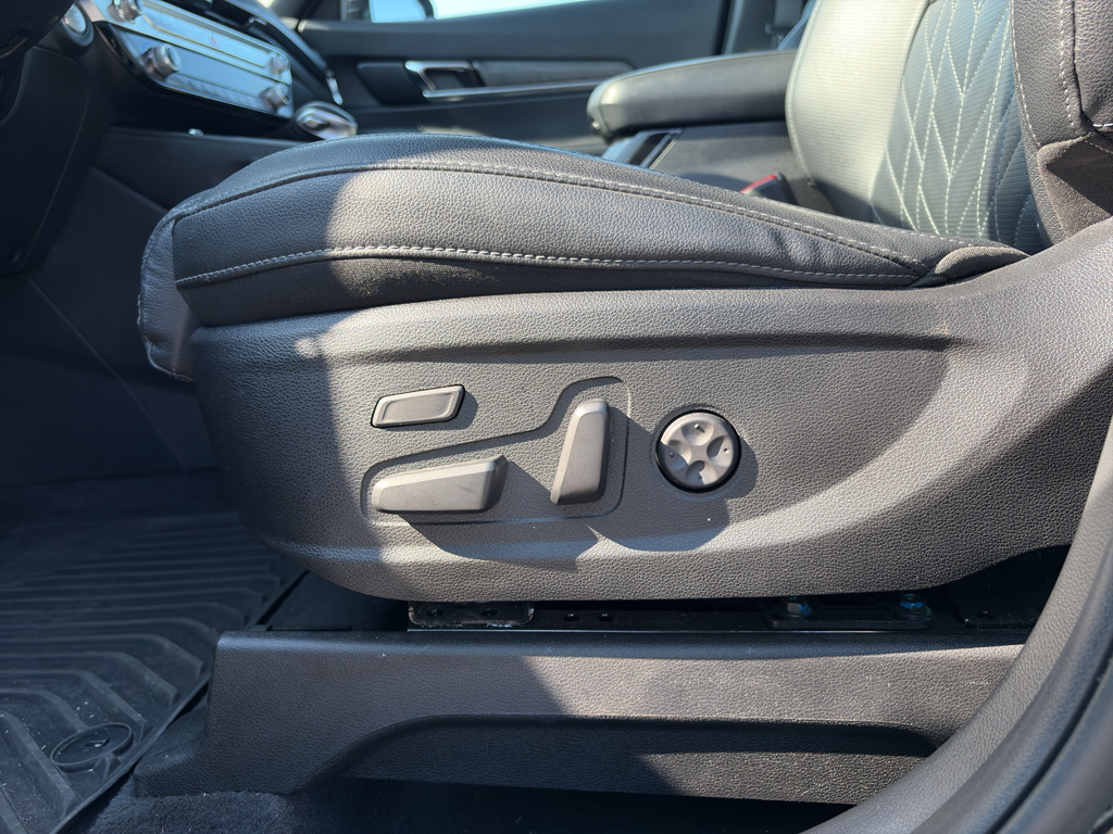 2025 Kia Telluride representative vehicle photo