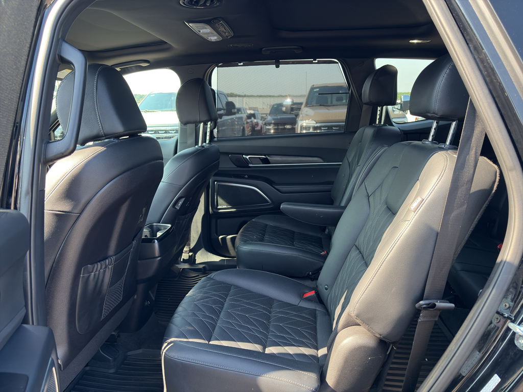 2025 Kia Telluride representative vehicle photo