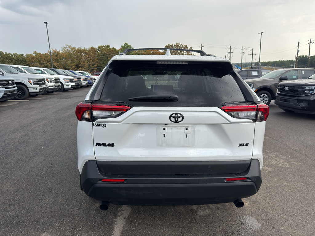 2024 Toyota RAV4 XLE Premium photo 6