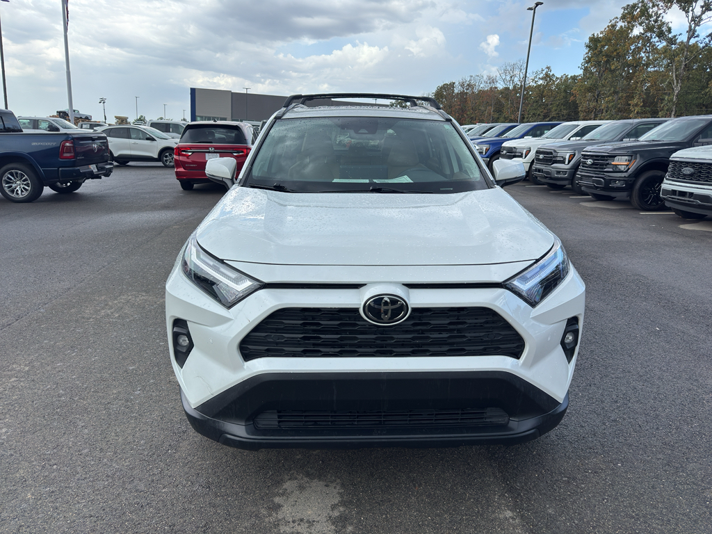2024 Toyota RAV4 XLE Premium photo 2
