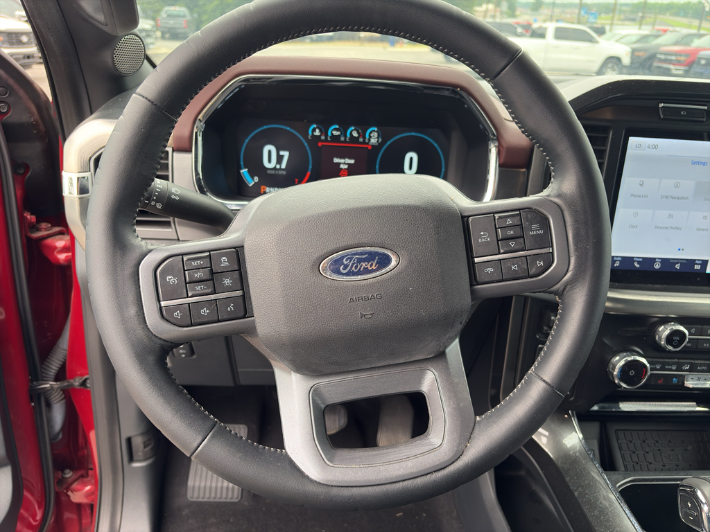 2023 Ford F-150 LARIAT photo 6