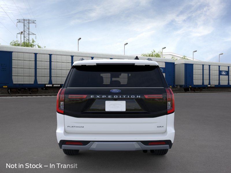 2026 Ford Expedition MAX Platinum photo 5