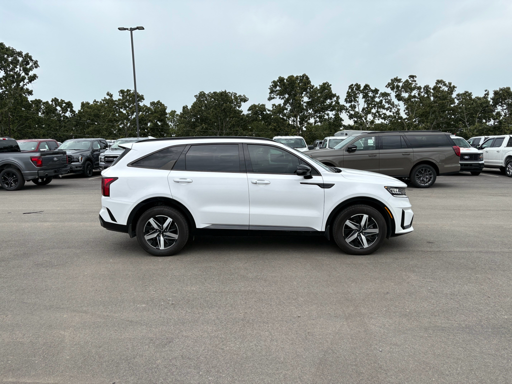 2022 Kia Sorento EX photo 5
