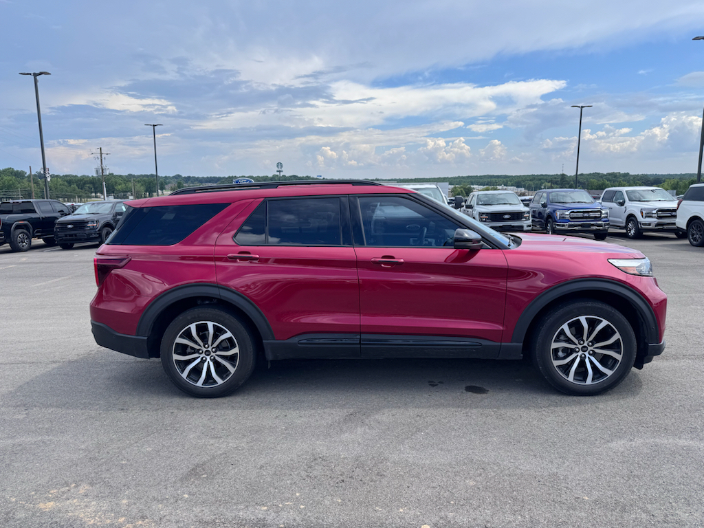 2020 Ford Explorer ST photo 5
