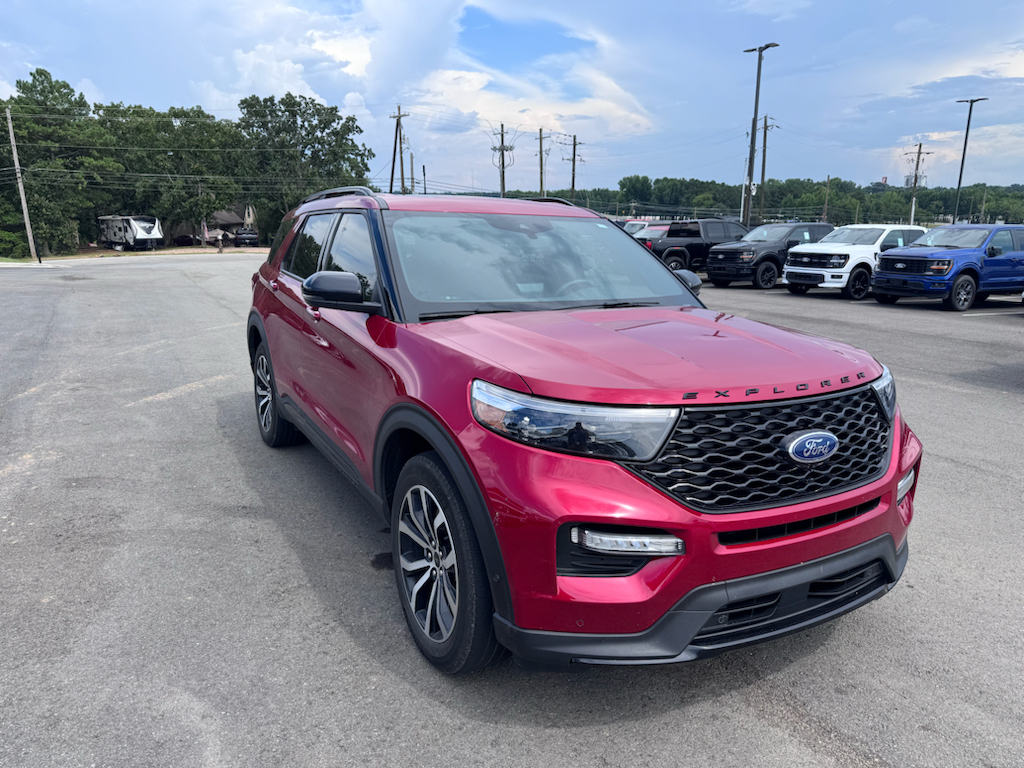 2020 Ford Explorer ST photo 6