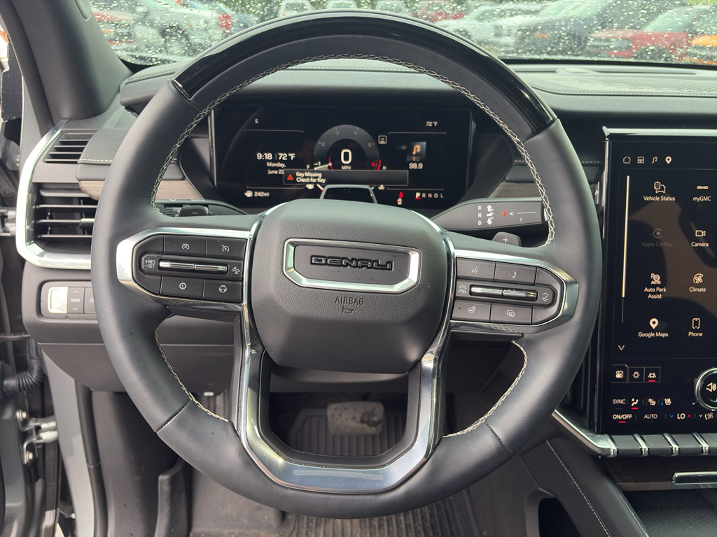2025 GMC Acadia FWD Denali photo 6