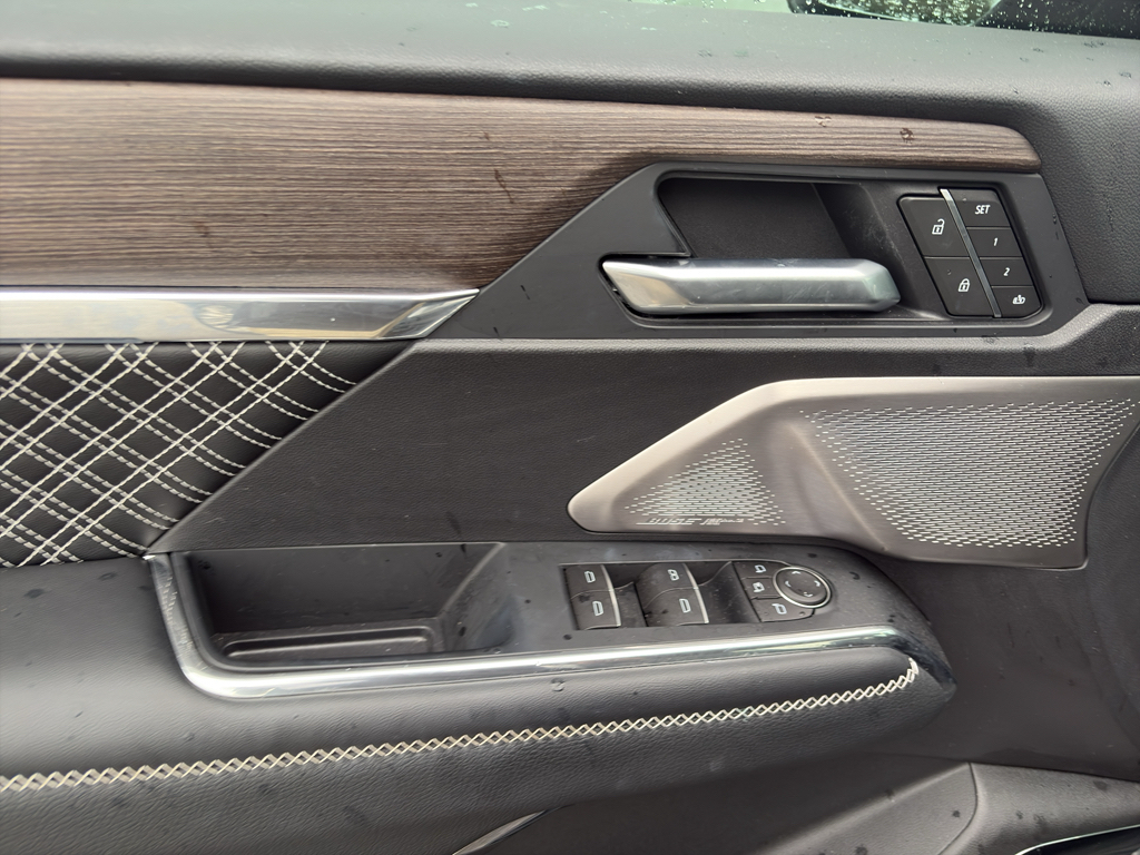 2025 Gmc Acadia representative vehicle photo