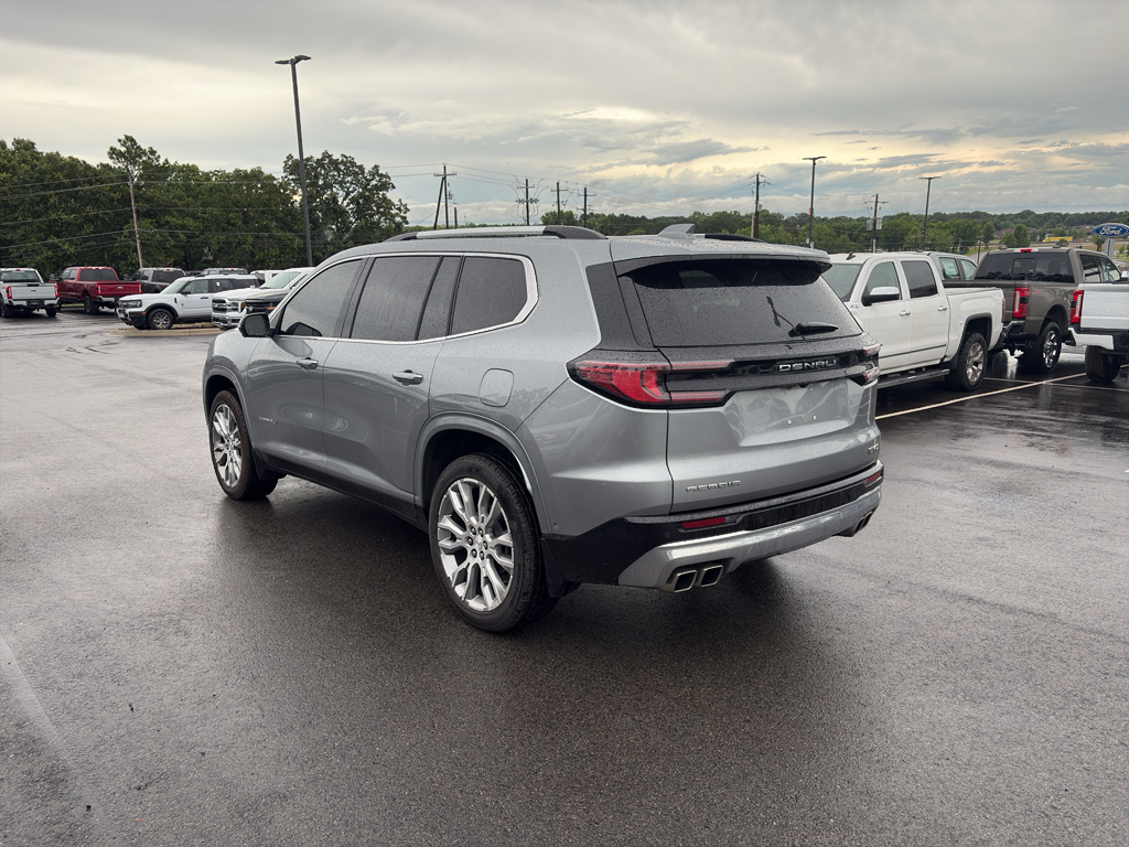 2025 GMC Acadia FWD Denali photo 2