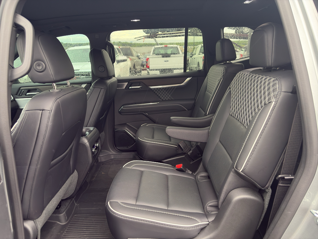 2025 Gmc Acadia representative vehicle photo
