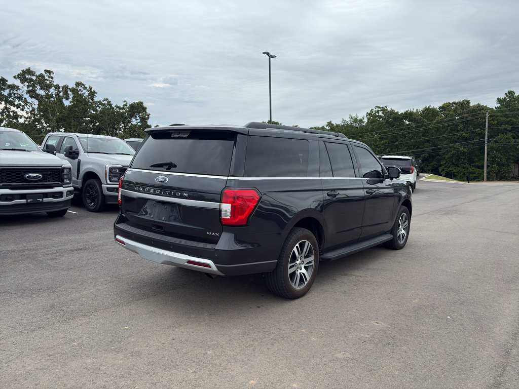 2024 Ford Expedition MAX XLT photo 3