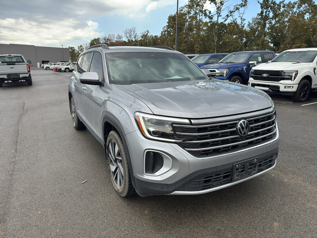 2024 Volkswagen Atlas 2.0T SE w/Technology photo 3
