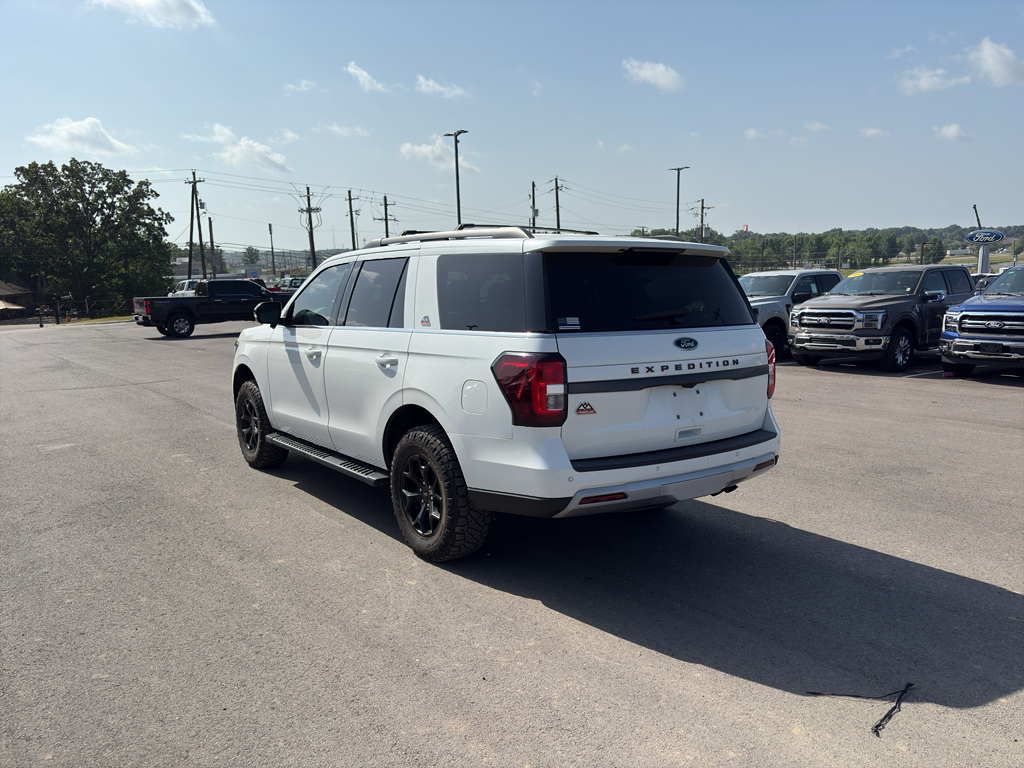 2022 Ford Expedition Timberline photo 2