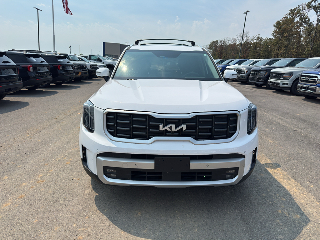 2024 Kia Telluride SX photo 2