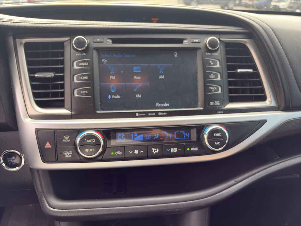 2017 Toyota Highlander representative vehicle photo