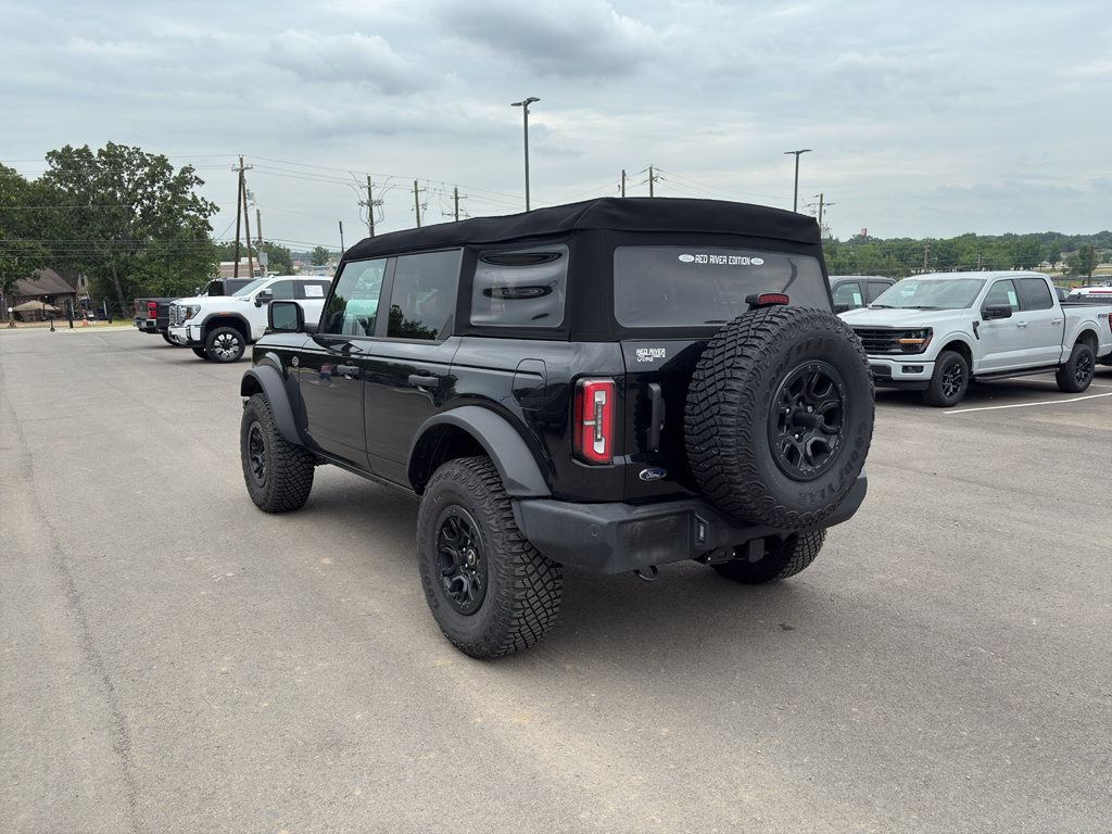 2024 Ford Bronco Wildtrak photo 2