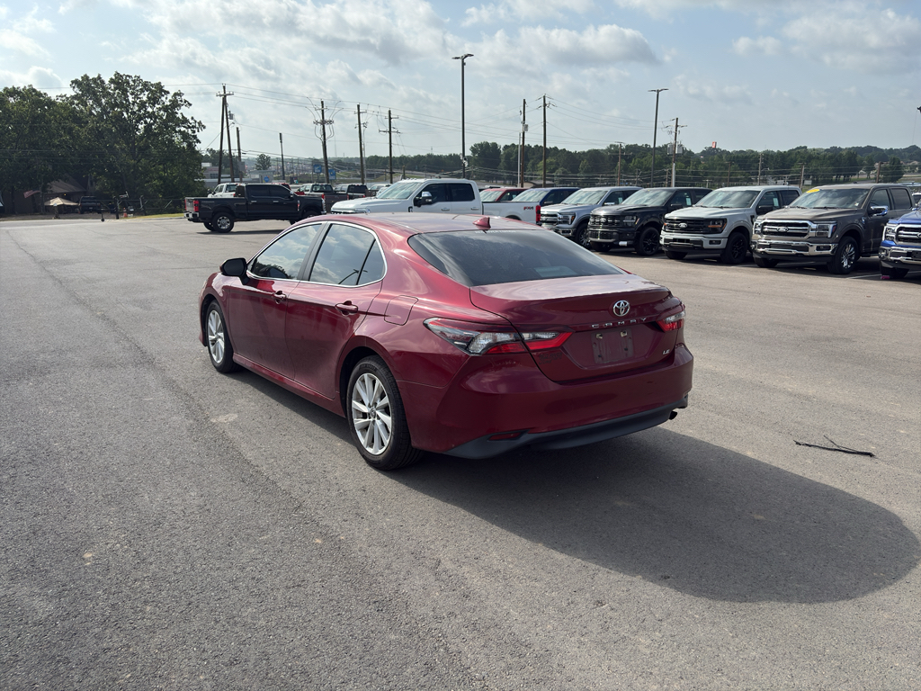 2021 Toyota Camry LE photo 2
