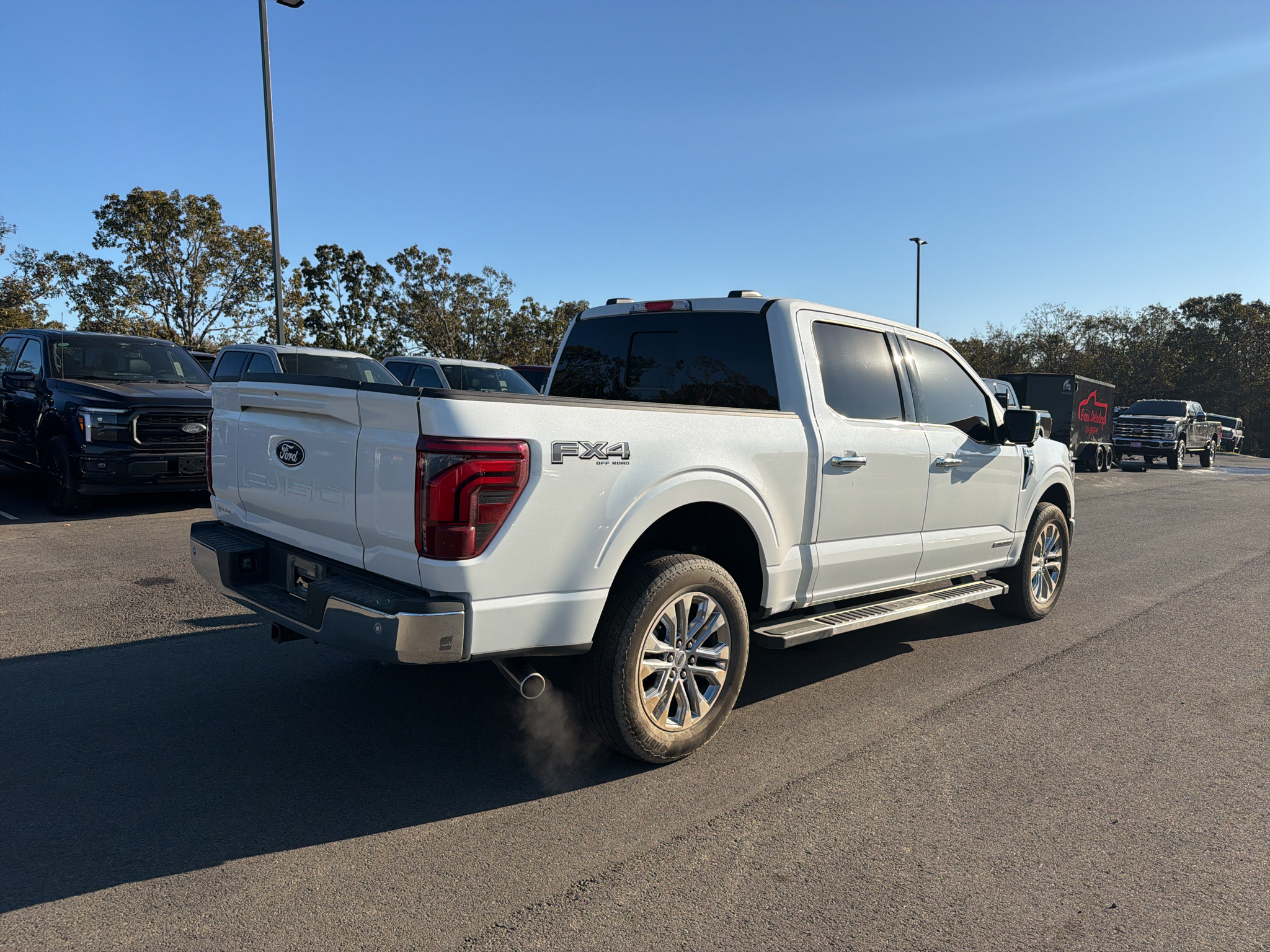 2025 Ford F-150 LARIAT photo 5