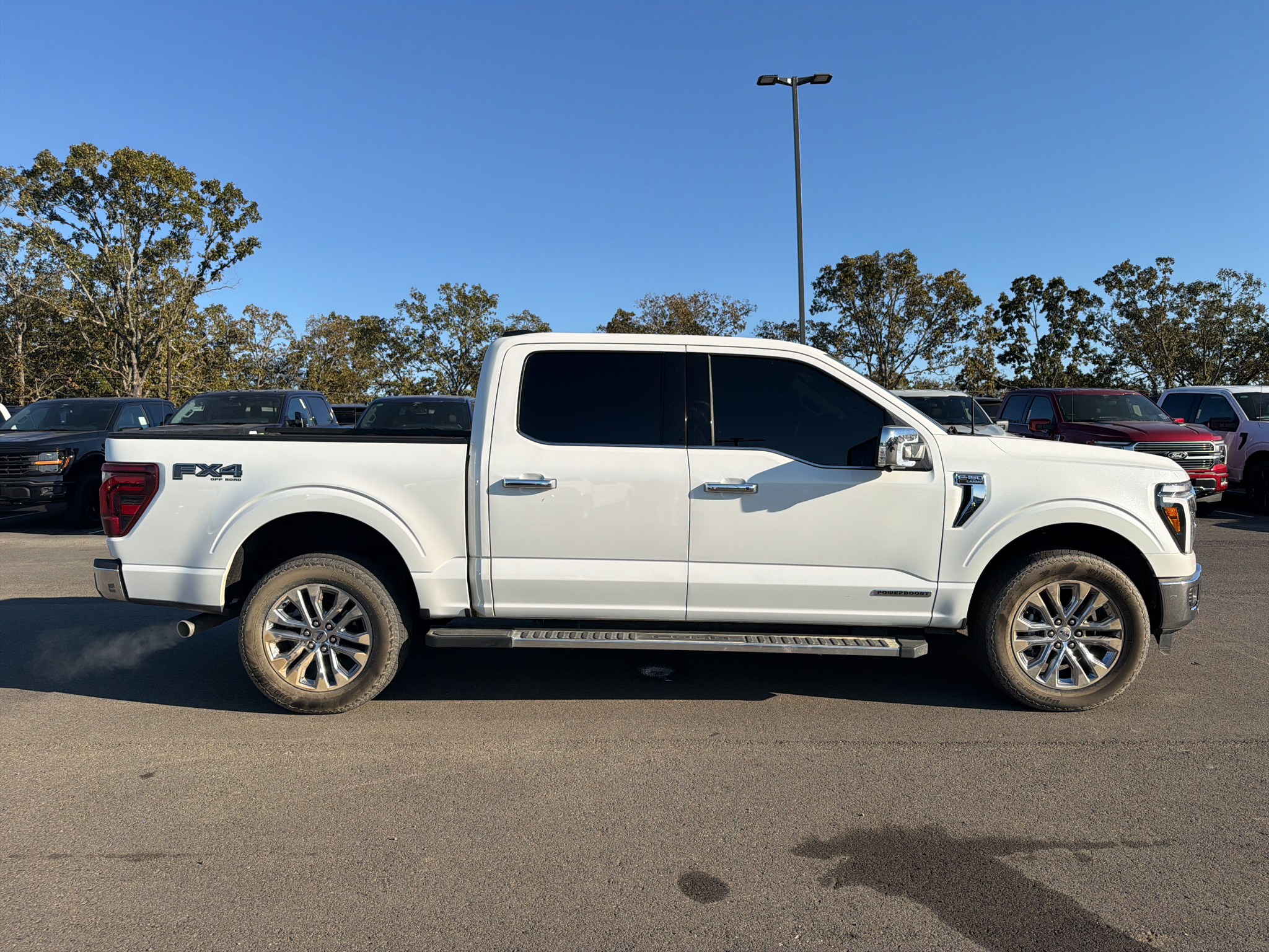 2025 Ford F-150 LARIAT photo 6