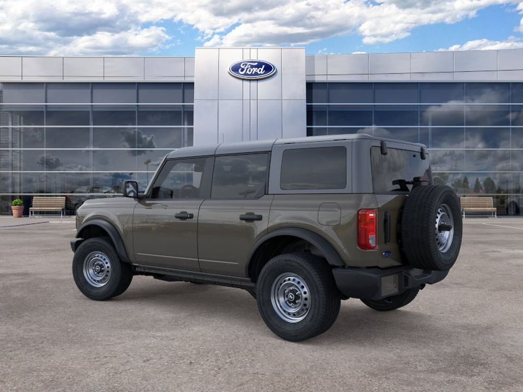 2026 Ford Bronco Base photo 4