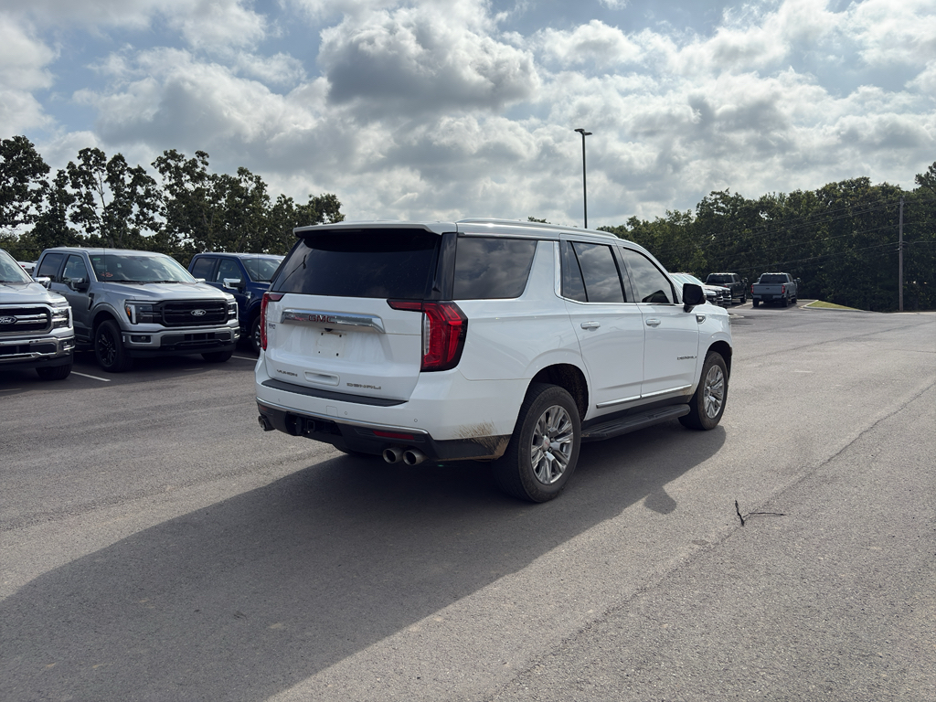 2021 GMC Yukon Denali photo 3