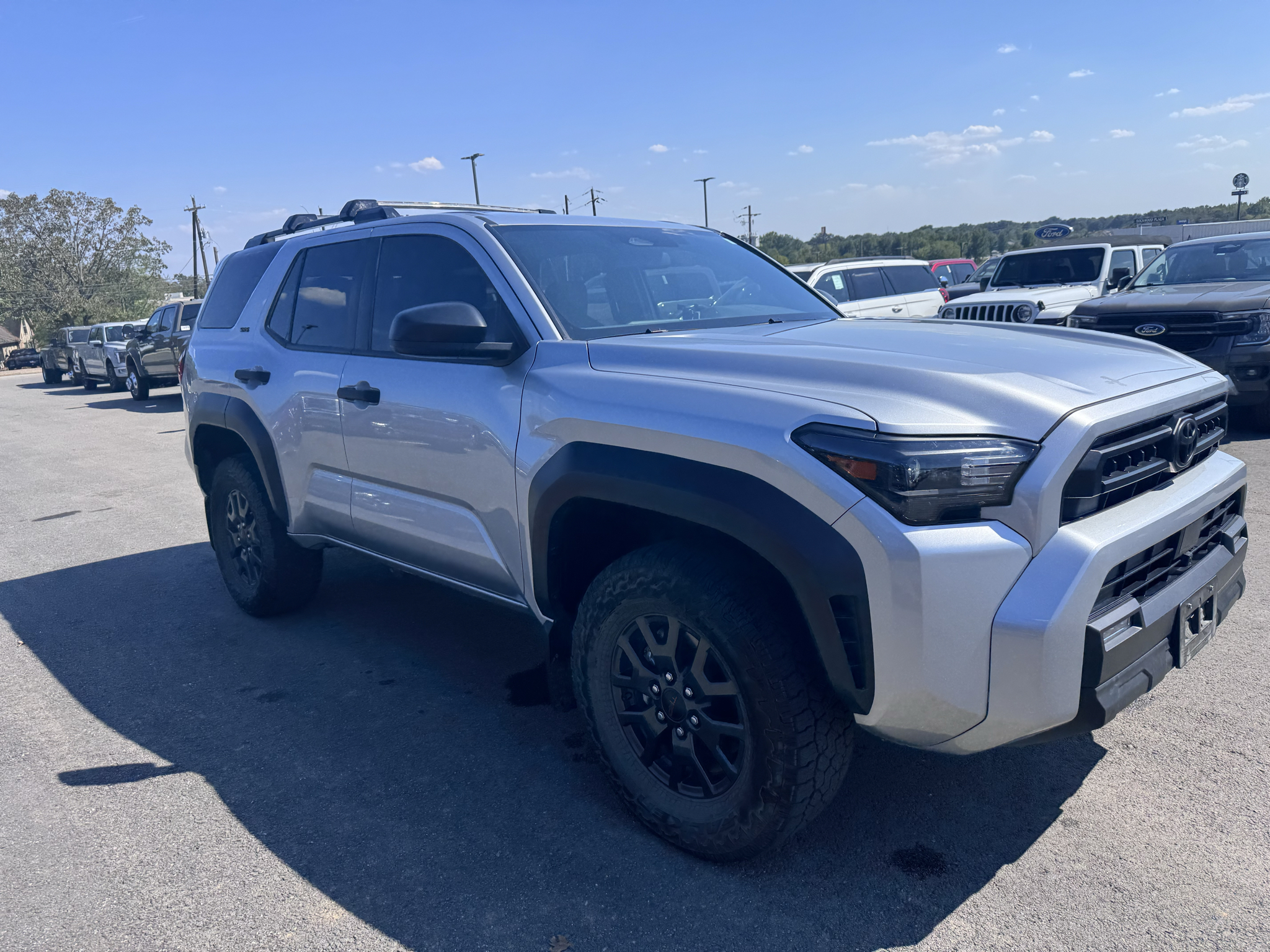 2025 Toyota 4Runner SR5 photo 4
