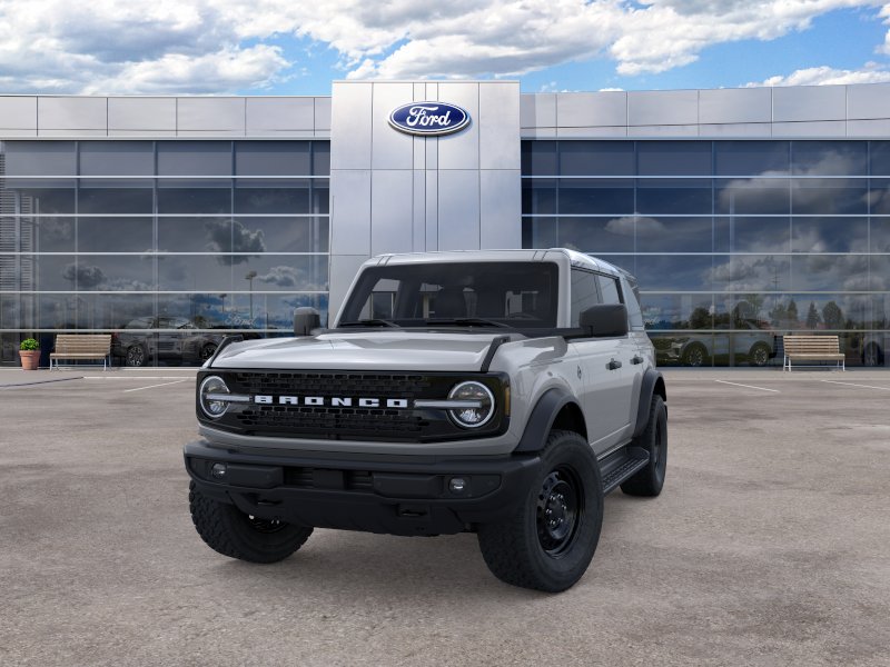 2026 Ford Bronco Outer Banks photo 2