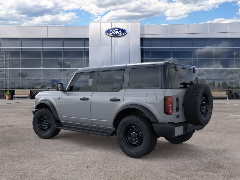 2026 Ford Bronco Outer Banks photo 4