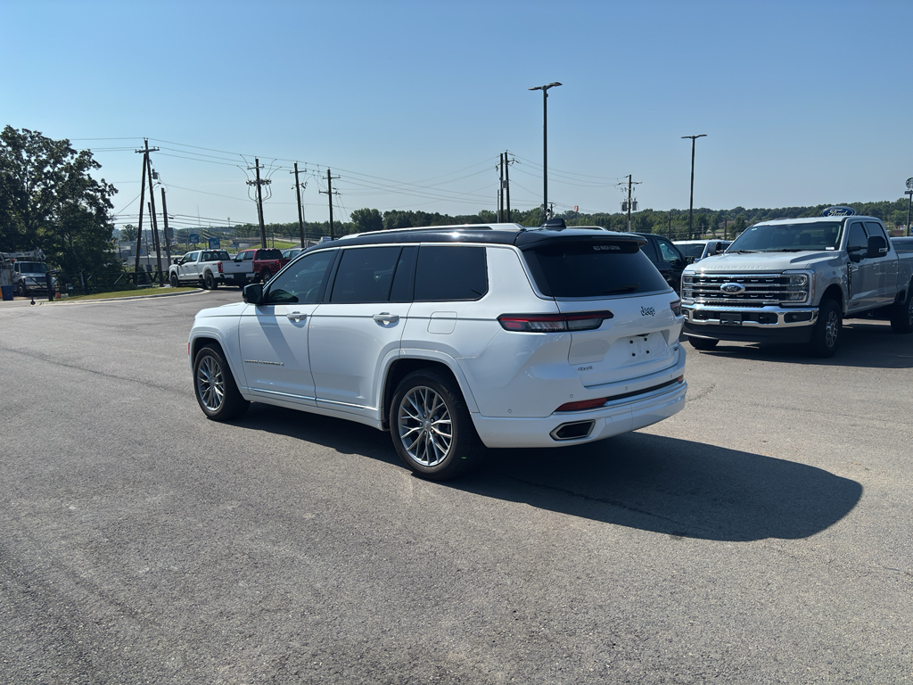 2024 Jeep Grand Cherokee L representative vehicle photo