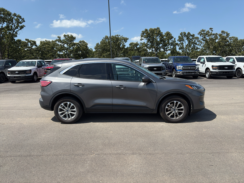 2021 Ford Escape SE photo 5
