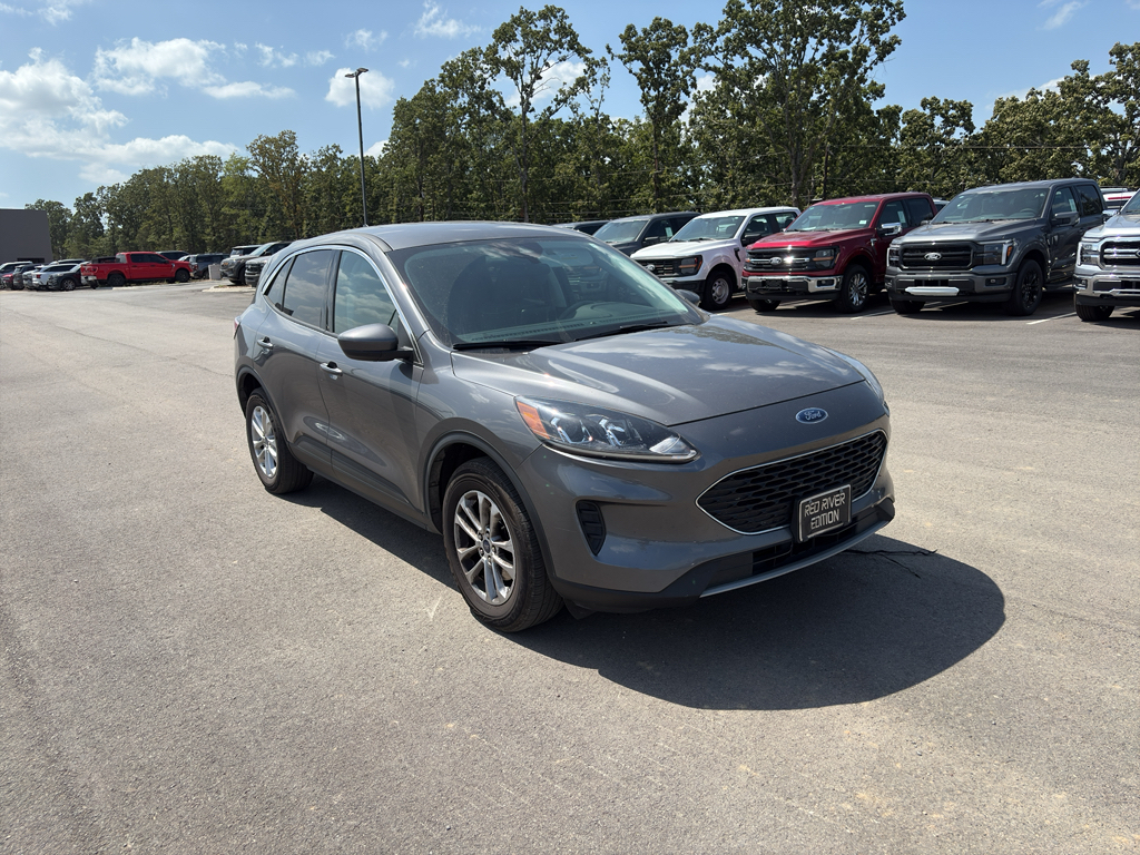 2021 Ford Escape SE photo 4
