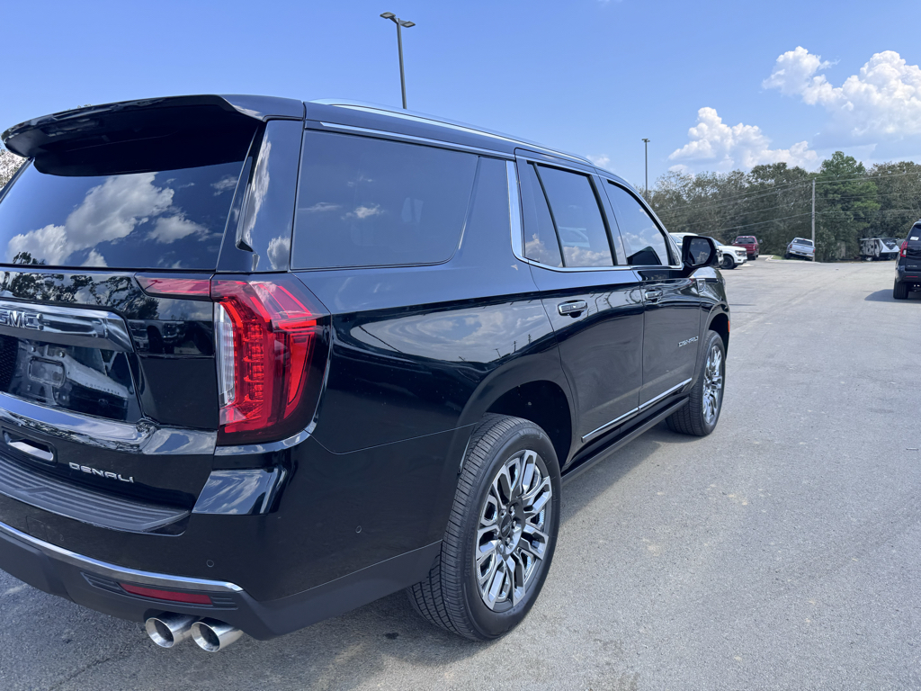 2023 GMC Yukon Denali Ultimate photo 5