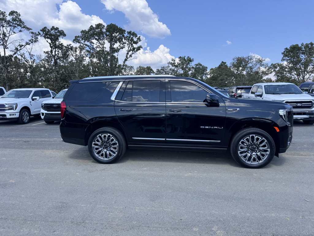 2023 GMC Yukon Denali Ultimate photo 4