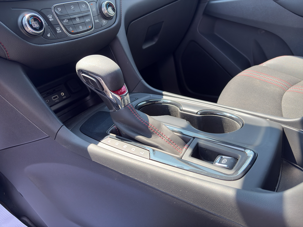 2023 Chevrolet Equinox representative vehicle photo