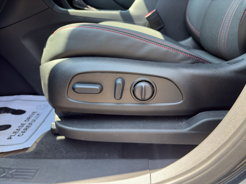 2023 Chevrolet Equinox representative vehicle photo