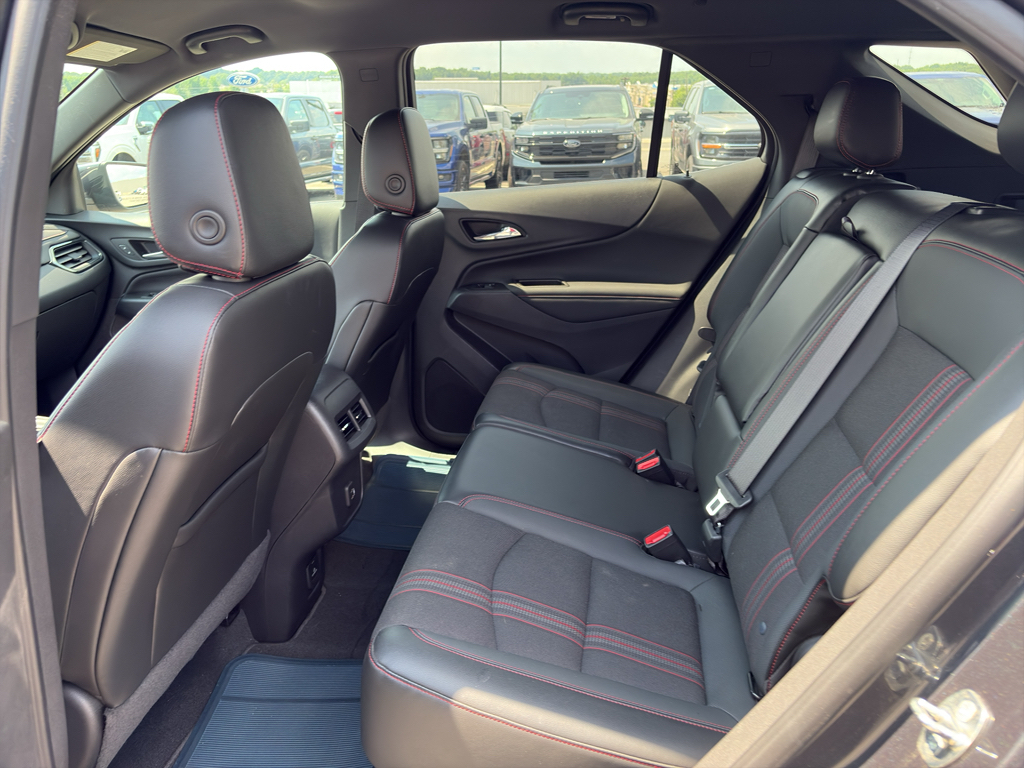 2023 Chevrolet Equinox representative vehicle photo