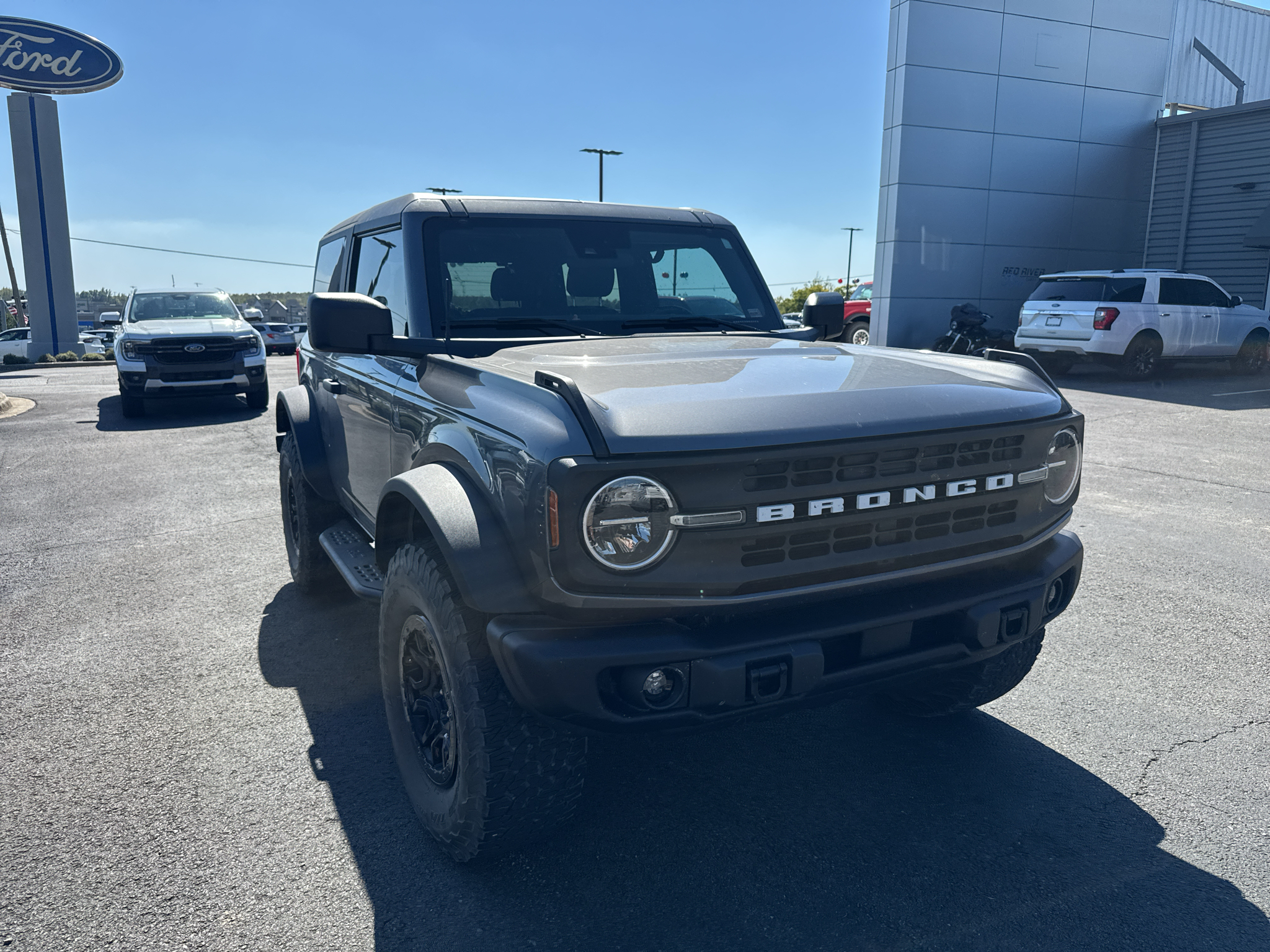 2022 Ford Bronco Black Diamond photo 3