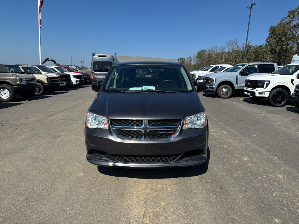 2018 Dodge Grand Caravan SE photo 2