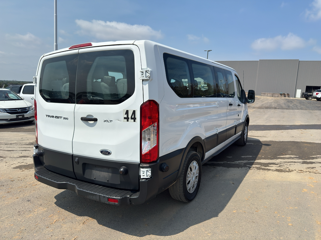 2017 Ford Transit Wagon XLT photo 5