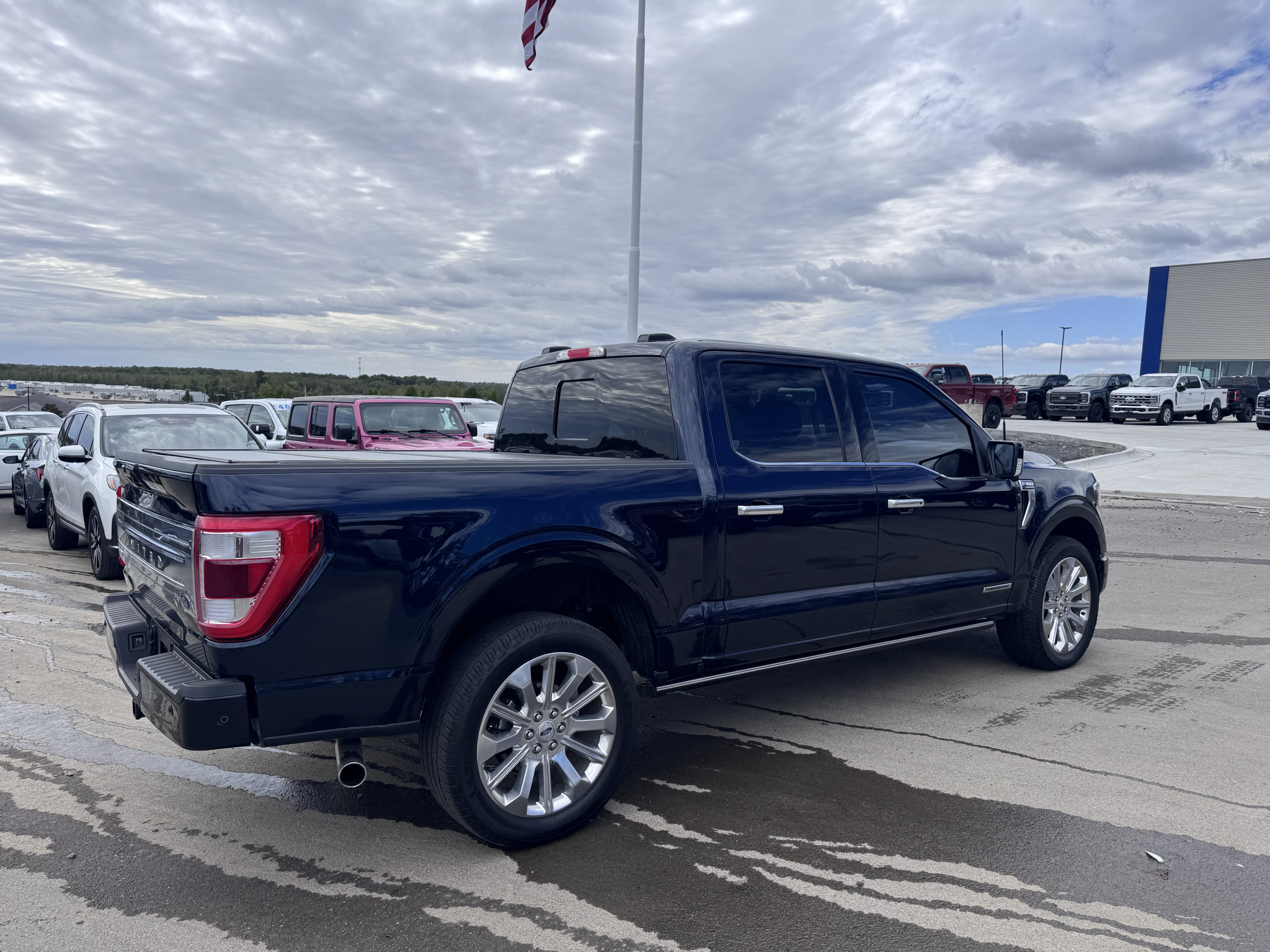 2023 Ford F-150 Limited photo 5