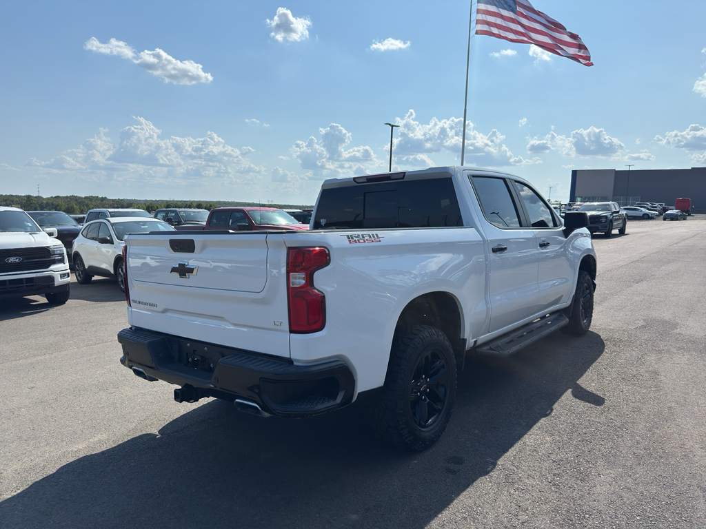 2022 Chevrolet Silverado LT Trail Boss photo 5